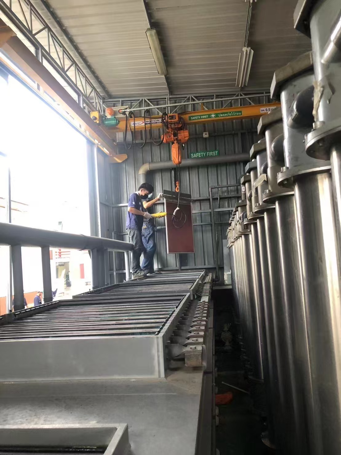 Antimony electrolytic refining equipment