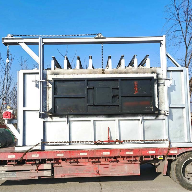 Rectangular aluminum melting furnace